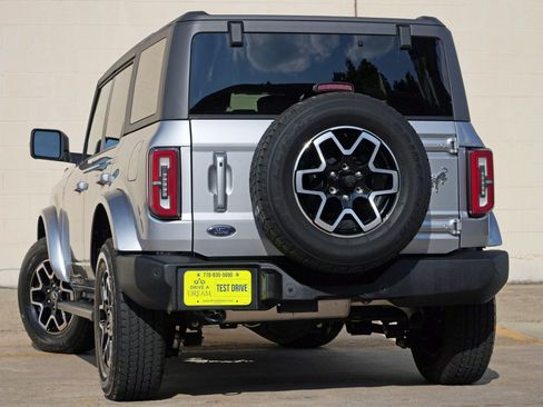 Used 2024 Ford Bronco Outer Banks AWD/4WD image 6
