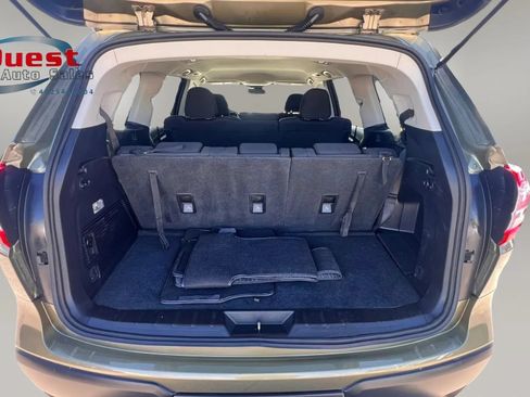 Used 2024 Subaru Ascent Premium AWD/4WD image 11