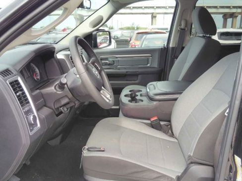 Used 2024 RAM 1500 Classic SLT AWD/4WD image 9