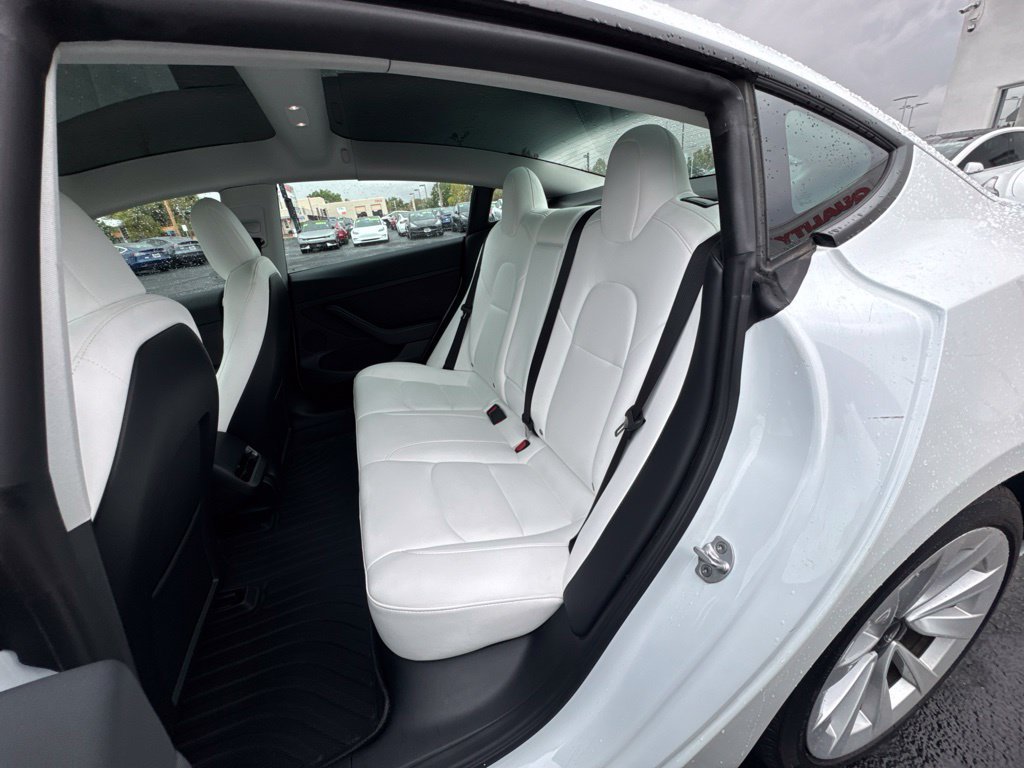 Used 2023 Tesla Model 3 Standard Range RWD image 14