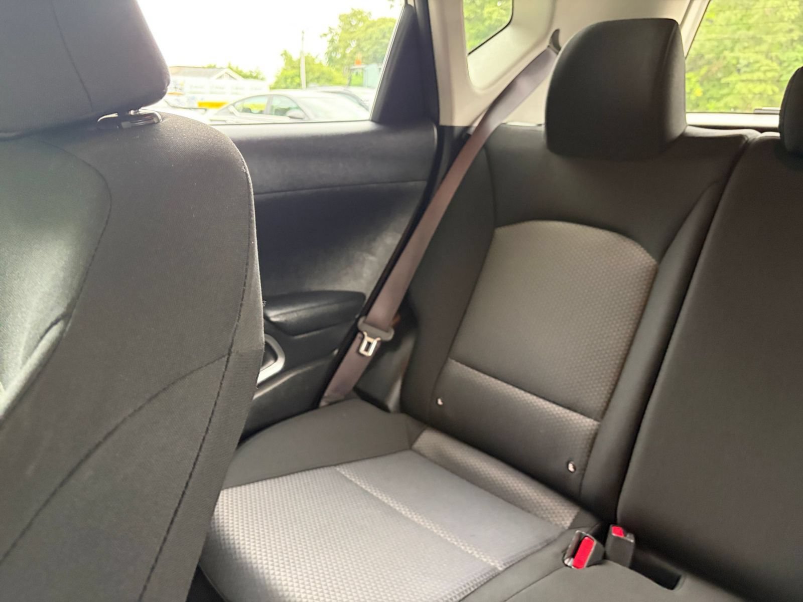 Used 2025 Kia Soul LX w/ LX Technology Package FWD image 36