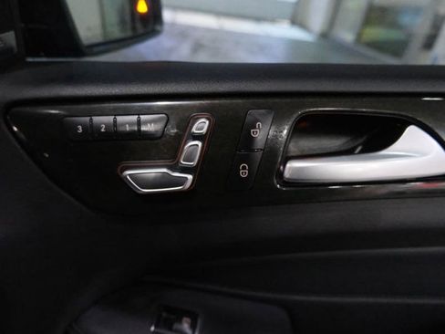 Used 2018 Mercedes-Benz GLS 550 4MATIC image 40