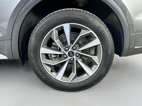 Used 2025 Audi Q5 2.0T Premium Plus w/ Premium Plus Package AWD/4WD image 35