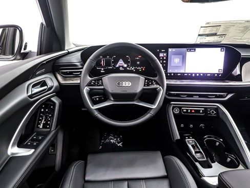 New 2025 Audi Q5 Premium Plus image 4