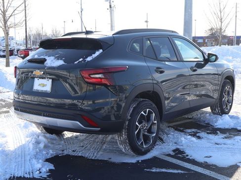New 2026 Chevrolet Trax LT w/ Driver Confidence Package image 8