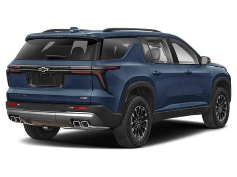 Used 2024 Chevrolet Traverse Z71 w/ LPO, Floor Liner Package AWD/4WD image 2
