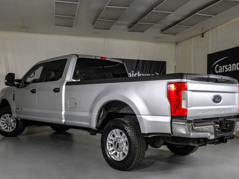 Used 2019 Ford F250 XLT AWD/4WD image 10