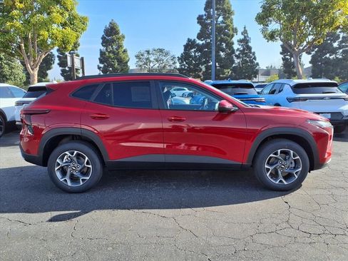 New 2026 Chevrolet Trax LT w/ Driver Confidence Package image 3