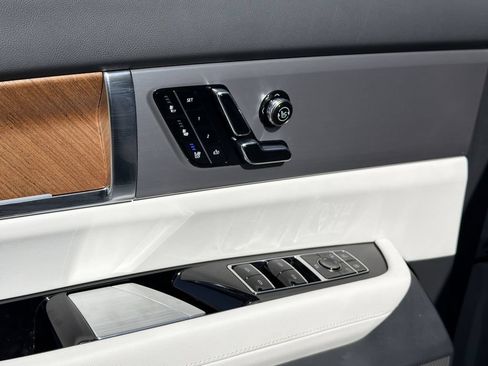 New 2026 Cadillac Vistiq Sport AWD/4WD image 19