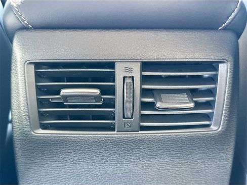 New 2026 Mitsubishi Outlander SEL image 27