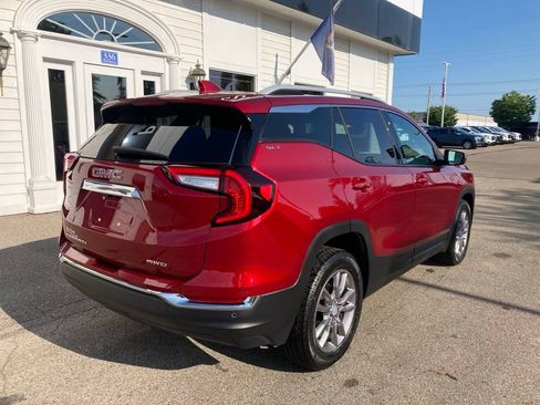 Certified 2023 GMC Terrain SLT w/ Infotainment Package II AWD/4WD image 5