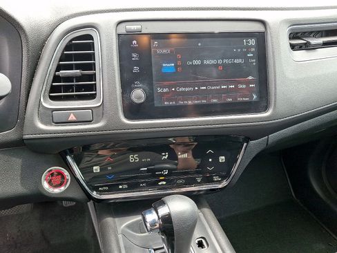 Used 2022 Honda HR-V EX image 14