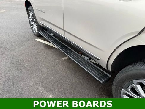 Used 2024 GMC Yukon Denali Ultimate AWD/4WD image 12