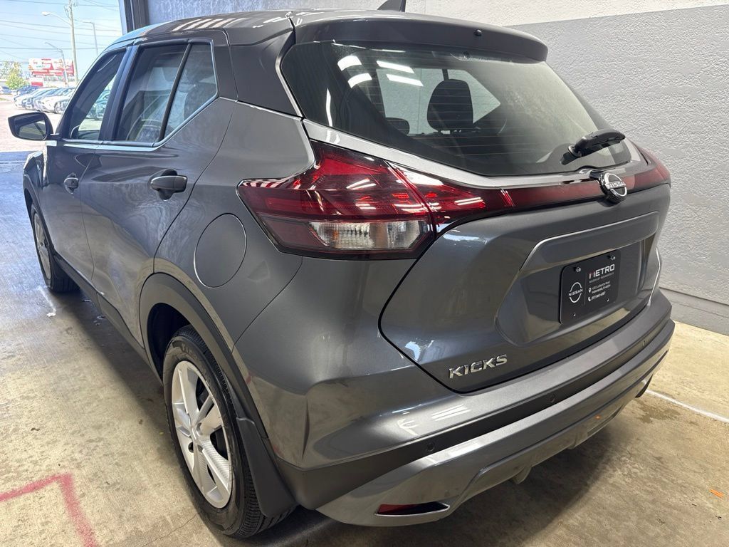 Used 2025 Nissan Kicks Play S FWD image 10