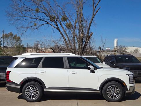 New 2026 Hyundai Palisade SEL image 3