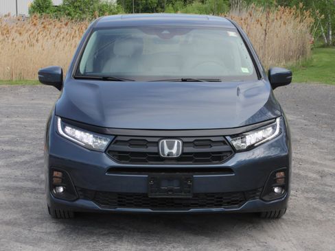 Certified 2026 Honda Odyssey EX-L image 2