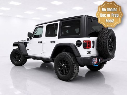 Used 2023 Jeep Wrangler Unlimited Rubicon 4xe AWD/4WD image 3