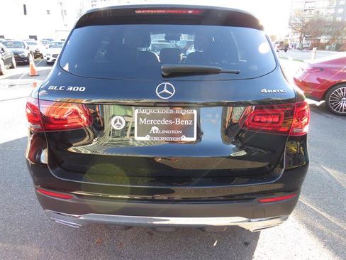 Used 2022 Mercedes-Benz GLC 300 4MATIC image 3
