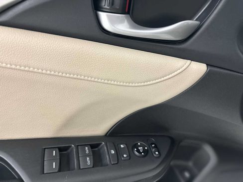 Used 2017 Honda Civic EX-L image 15