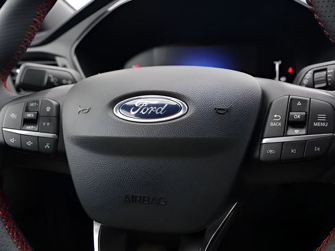 Used 2023 Ford Escape ST-Line Select w/ Tech Pack #1 AWD/4WD image 19