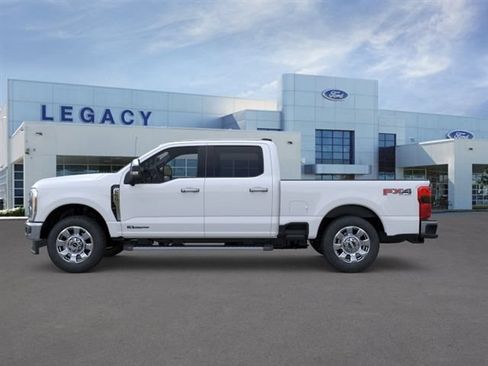 New 2026 Ford F250 Lariat w/ Chrome Package AWD/4WD image 3