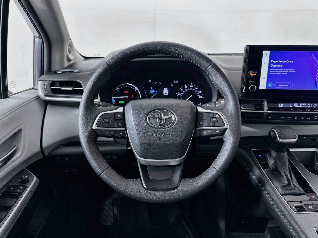 Certified 2025 Toyota Sienna XLE w/ XLE Plus Package FWD image 23