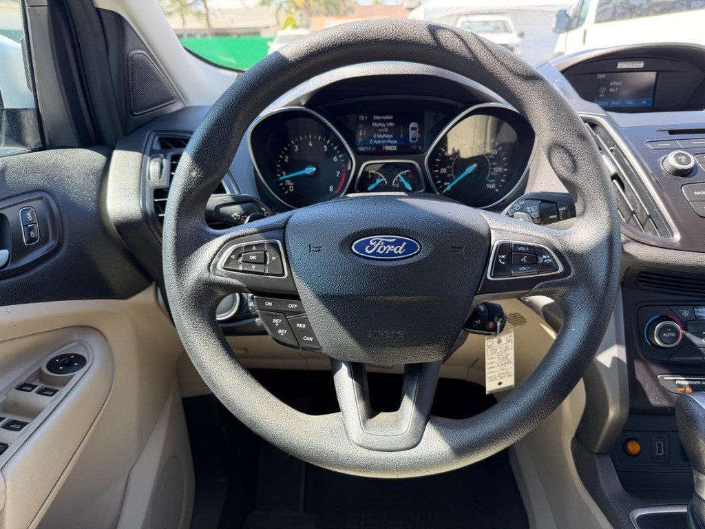 Used 2017 Ford Escape SE AWD/4WD image 27