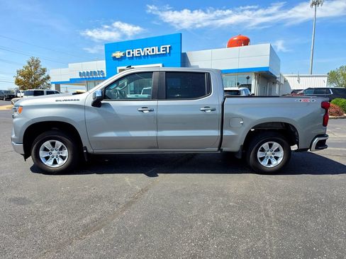 Used 2025 Chevrolet Silverado 1500 LT AWD/4WD image 3