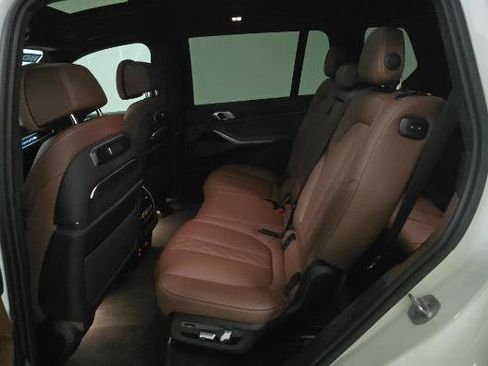Used 2023 BMW X7 M60i w/ Executive Package AWD/4WD image 7