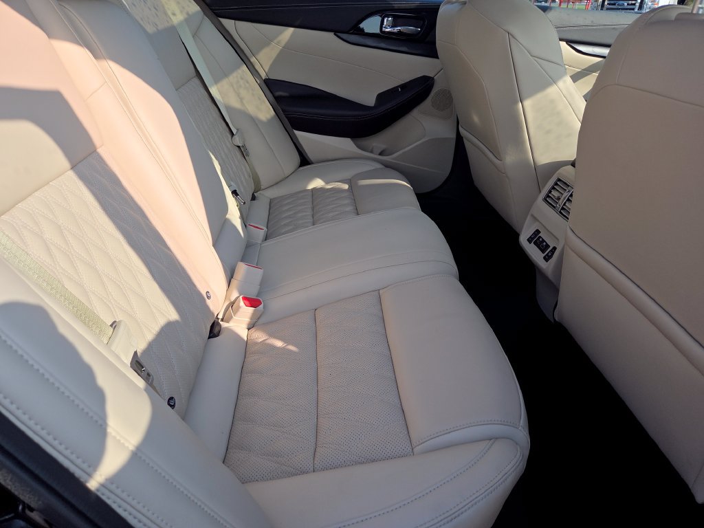 Certified 2023 Nissan Maxima Platinum w/ Sport Mat Group FWD image 28