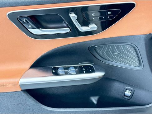 Certified 2022 Mercedes-Benz C 300 Sedan image 21