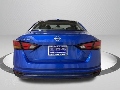Used 2025 Nissan Altima 2.5 SV FWD image 6