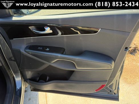 Used 2020 Kia Sorento EX FWD image 39