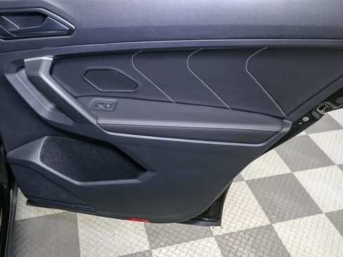 Certified 2024 Volkswagen Tiguan SE R-Line AWD/4WD image 29