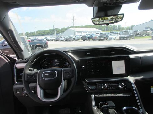New 2026 GMC Sierra 1500 Denali w/ Denali Reserve Package AWD/4WD image 18