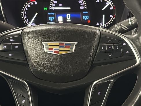 Used 2017 Cadillac XT5 Luxury FWD image 14