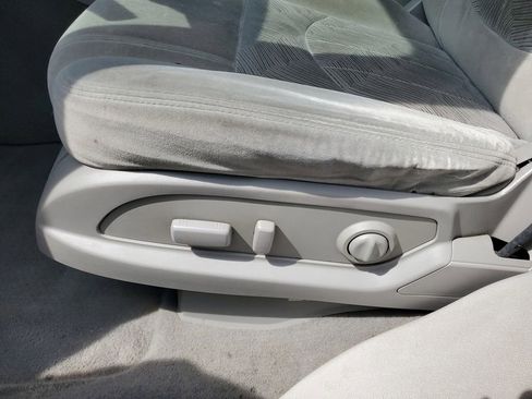 Used 2013 Buick Enclave Convenience FWD image 6