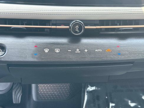 Used 2023 Nissan Ariya AWD image 26
