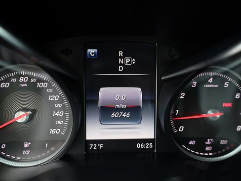 Used 2015 Mercedes-Benz C 300 Sedan image 31