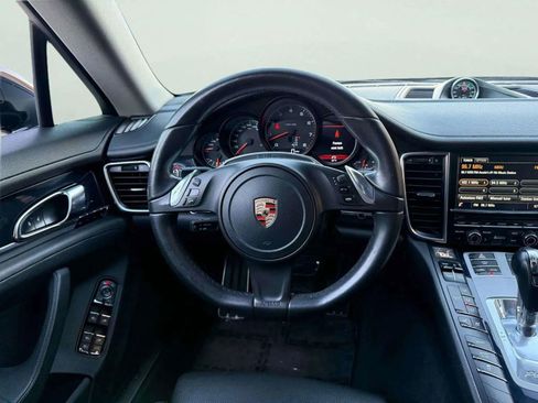 Used 2014 Porsche Panamera 4 image 26