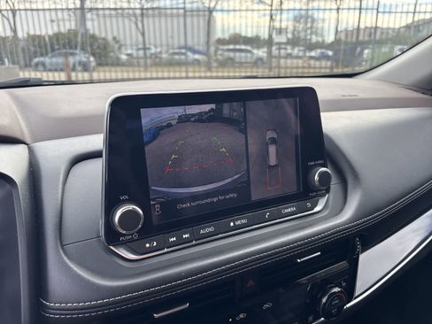 Used 2022 Nissan Rogue SL image 30