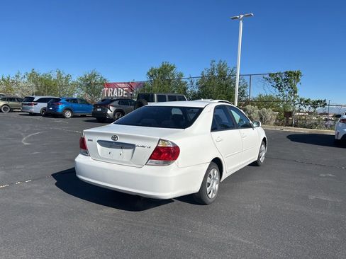 Used 2006 Toyota Camry LE image 4