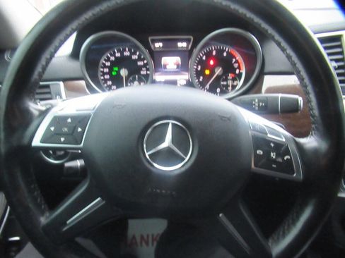 Used 2013 Mercedes-Benz GL 450 4MATIC image 15