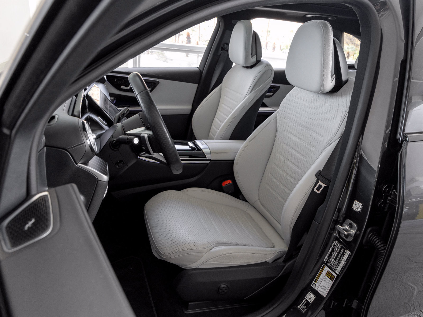 Certified 2026 Mercedes-Benz GLC 300 image 10