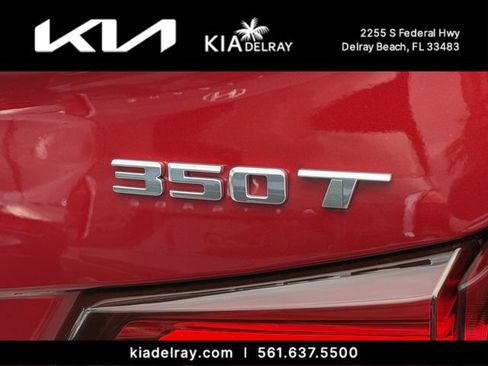 Used 2024 Cadillac XT4 Premium Luxury w/ Cold Weather Package FWD image 10