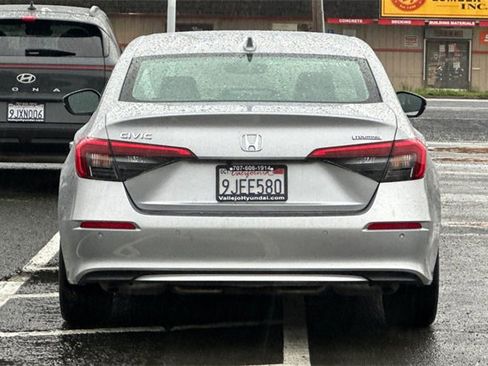 Used 2024 Honda Civic Touring image 7