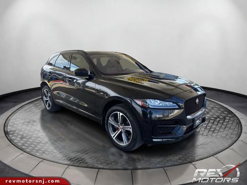 Used 2018 Jaguar F-PACE R-Sport image 7