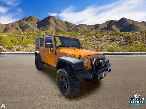 Used 2013 Jeep Wrangler Unlimited Rubicon w/ Max Tow Pkg AWD/4WD image 5