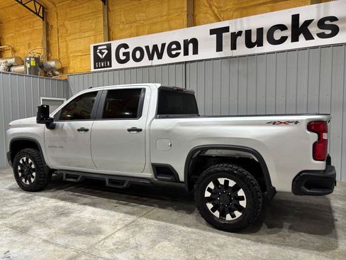 Used 2020 Chevrolet Silverado 2500 Custom w/ Custom Value Package AWD/4WD image 5