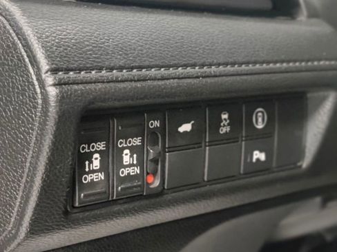 Used 2021 Honda Odyssey Touring image 28